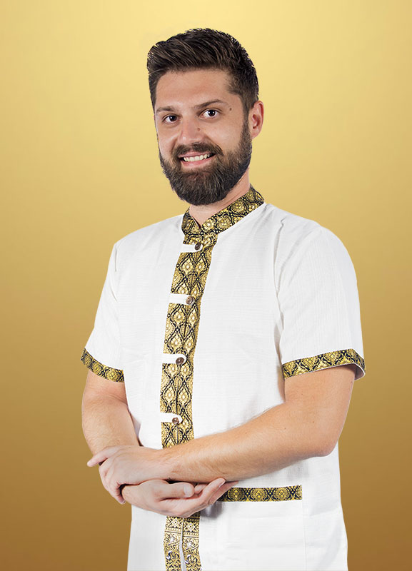 Leonidas yacht massage